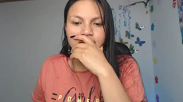 Snapshot of Zafiroweb09 chatting on 12/29/24, 11:50 Zafiroweb09 online show from 12/29/24, 11:50