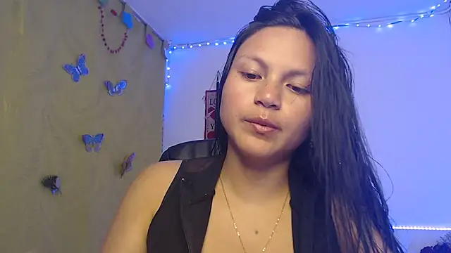 Snapshot of Zafiroweb09 chatting on 03/04/25, 05:45 Zafiroweb09 online show from 03/04/25, 05:45