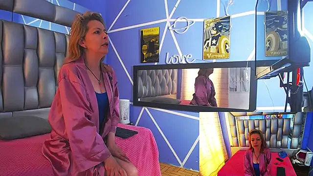 sophia ny online show from 03/19/25, 01:29