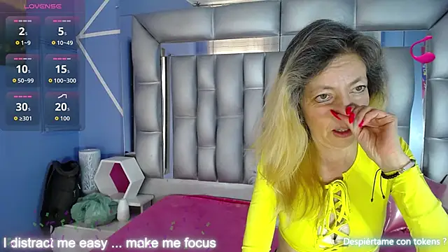 sophia ny online show from 10/03/25, 01:52