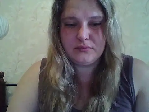 Snapshot of ParisMimi chatting on 05/17/26, 06:55 ParisMimi online show from 05/17/26, 06:55