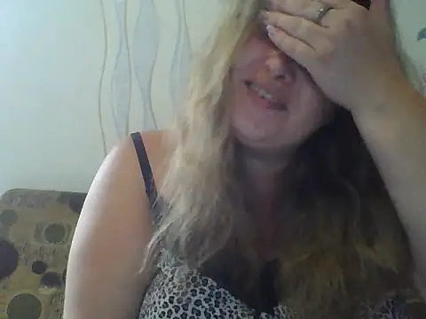 Snapshot of ParisMimi chatting on 07/21/26, 05:54 ParisMimi online show from 07/21/26, 05:54