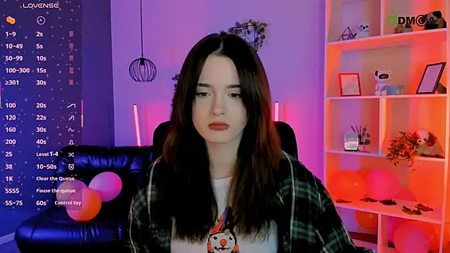 liana kisses online show from 04/10/26, 07:07