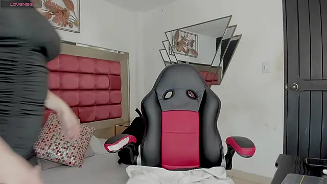 BarbaraKnox  online show from 05/14/26, 06:04
