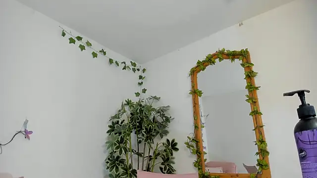 BarbaraKnox  online show from 07/03/26, 06:03