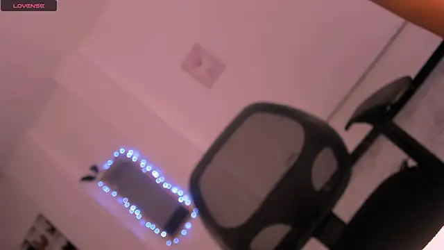 Snapshot of dulcemariacams chatting on 02/22/26, 06:57 dulcemariacams online show from 02/22/26, 06:57