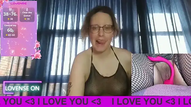 PernillaGirl online show from 04/12/26, 04:23