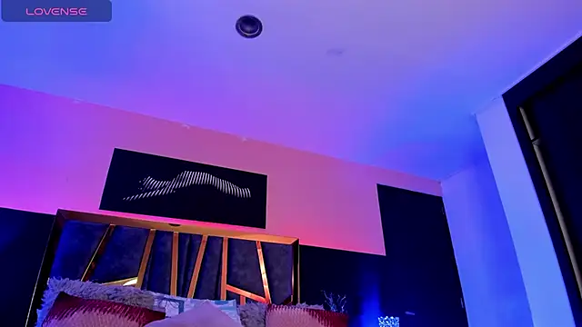 ChloeConnorr online show from 12/02/25, 06:41