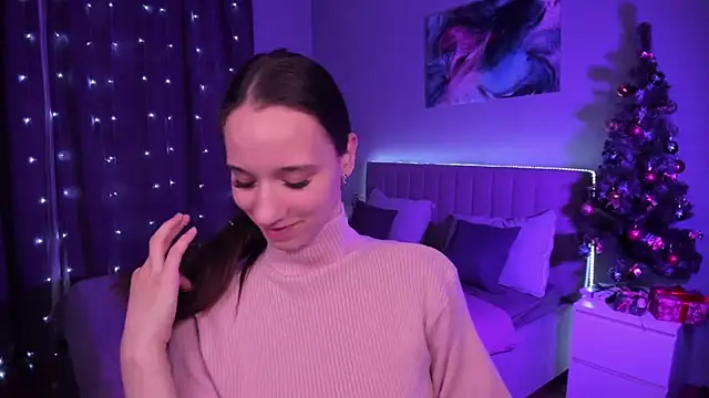 Snapshot of StaceySunny chatting on 12/19/24, 05:18 StaceySunny online show from 12/19/24, 05:18