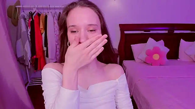 Snapshot of StaceySunny chatting on 02/08/26, 05:16 StaceySunny online show from 02/08/26, 05:16