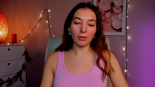 Snapshot of Meagn_Extasy chatting on 12/26/24, 11:43 Meagn Extasy online show from 12/26/24, 11:43