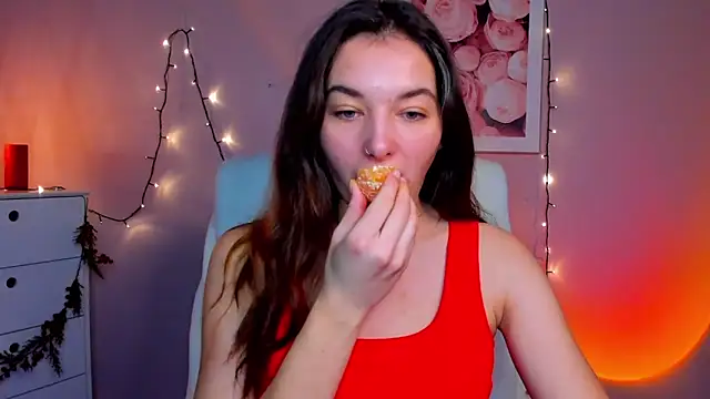 Snapshot of Meagn_Extasy chatting on 01/04/25, 11:11 Meagn Extasy online show from 01/04/25, 11:11