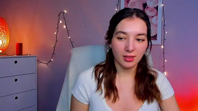 Snapshot of Meagn_Extasy chatting on 01/08/25, 05:26 Meagn Extasy online show from 01/08/25, 05:26