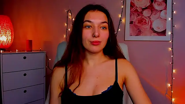 Snapshot of Meagn_Extasy chatting on 02/04/25, 05:23 Meagn Extasy online show from 02/04/25, 05:23