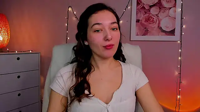 Snapshot of Meagn_Extasy chatting on 03/21/25, 07:55 Meagn Extasy online show from 03/21/25, 07:55