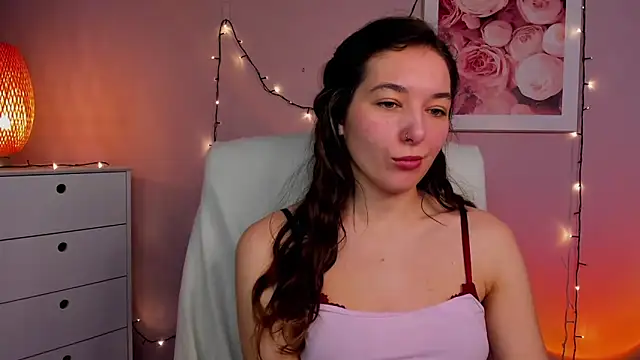 Snapshot of Meagn_Extasy chatting on 03/21/25, 11:22 Meagn Extasy online show from 03/21/25, 11:22