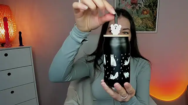 Snapshot of Meagn_Extasy chatting on 09/30/25, 06:51 Meagn Extasy online show from 09/30/25, 06:51