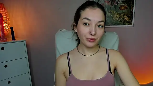 Snapshot of Meagn_Extasy chatting on 10/23/25, 06:45 Meagn Extasy online show from 10/23/25, 06:45