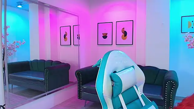 Snapshot of Vermelha_Gremory_ chatting on 03/21/25, 07:46 Vermelha Gremory  online show from 03/21/25, 07:46