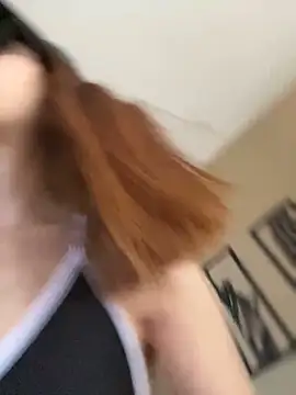 Valentcouple online show from 01/10/25, 07:00