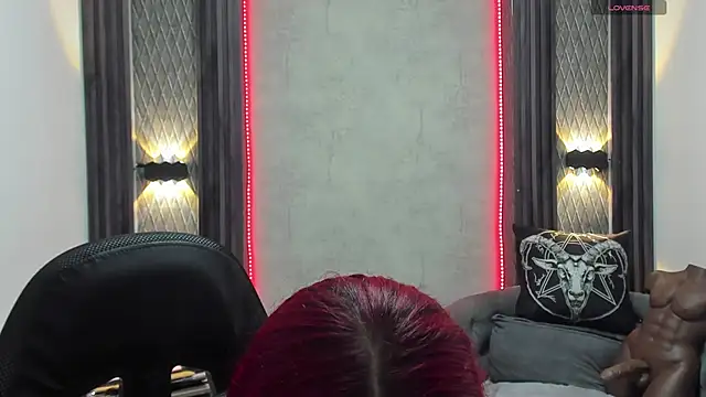 selene red  online show from 02/07/25, 02:37