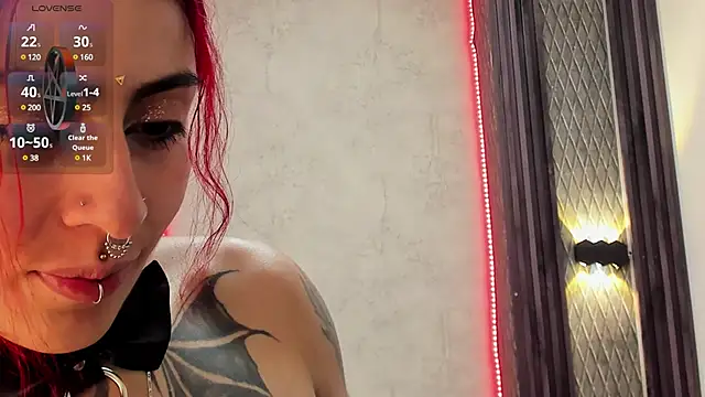 selene red  online show from 03/19/25, 07:38