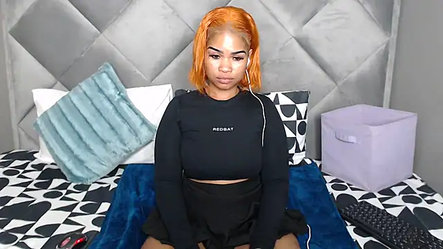 Snapshot of LOYAL_SASHA chatting on 12/22/24, 05:53 LOYAL SASHA online show from 12/22/24, 05:53