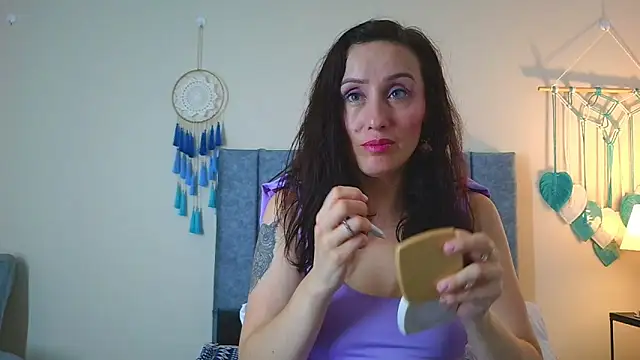 IberianMoonMK online show from 10/28/25, 05:26