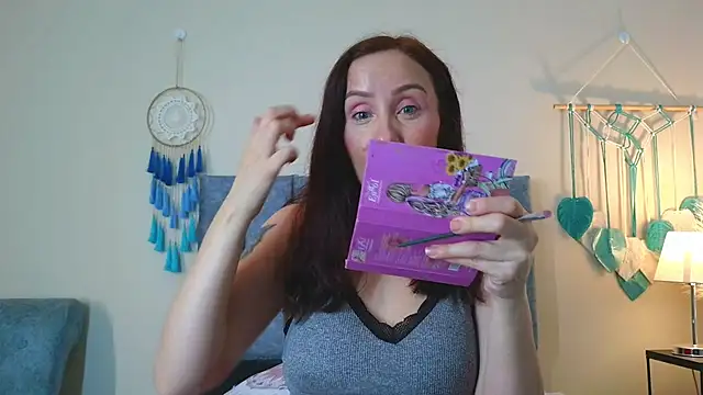 IberianMoonMK online show from 11/25/25, 12:27