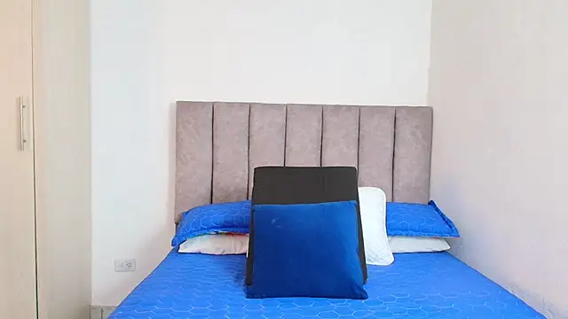 karina lewis  online show from 12/28/24, 06:17