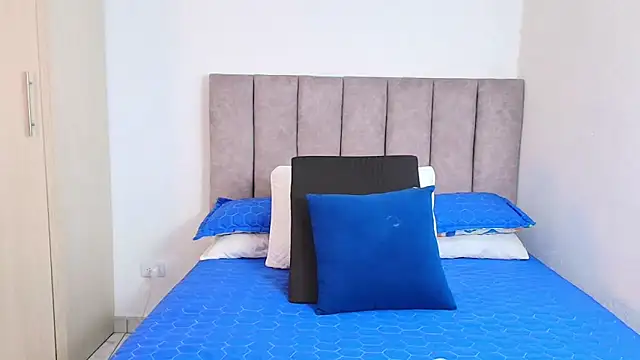 karina lewis  online show from 01/17/25, 03:12