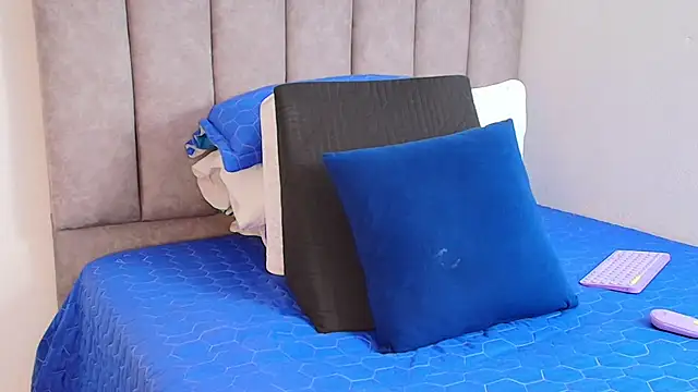 karina lewis  online show from 01/21/25, 06:22