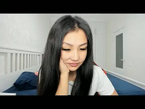 Missykitty01 online show from 10/25/25, 12:29