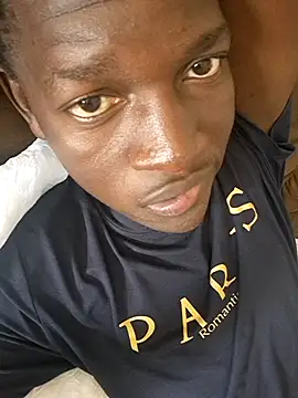 Snapshot of Mr134 chatting on 11/05/25, 01:33 Mr134 online show from 11/05/25, 01:33