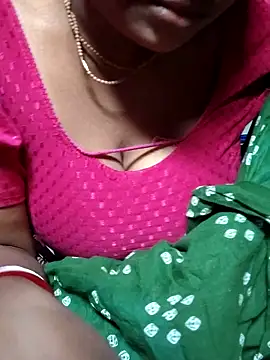 Snapshot of DARK_WINE_ chatting on 11/24/25, 10:37 DARK WINE online show from 11/24/25, 10:37