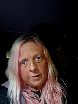 chubby british blonde uk online show from 02/27/26, 06:30