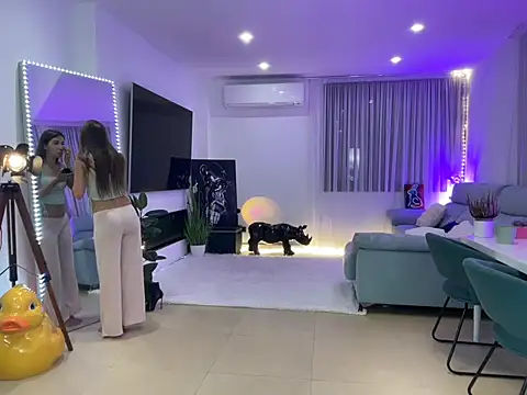 Snapshot of Mika_Miller chatting on 09/08/25, 08:52 Mika Miller online show from 09/08/25, 08:52