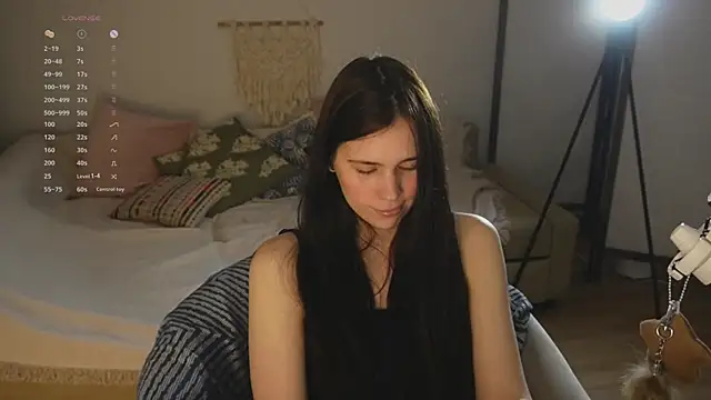 jennetdoll online show from 05/18/26, 07:09