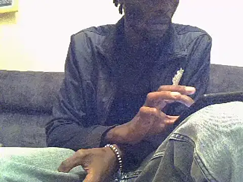 Snapshot of Delicious-D chatting on 01/16/25, 08:14 Delicious-D online show from 01/16/25, 08:14