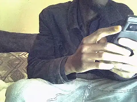 Snapshot of Delicious-D chatting on 01/17/25, 07:27 Delicious-D online show from 01/17/25, 07:27