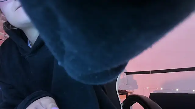 Snapshot of Sweet_Namii chatting on 02/27/25, 09:32 Sweet Namii online show from 02/27/25, 09:32