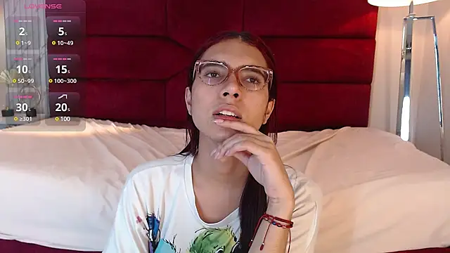 sara saenz99 online show from 01/26/25, 01:52