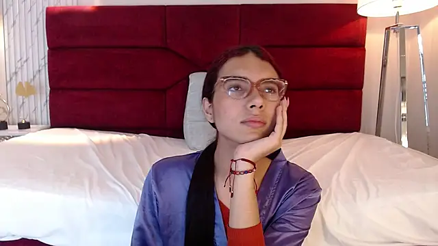 sara saenz99 online show from 02/08/25, 01:32