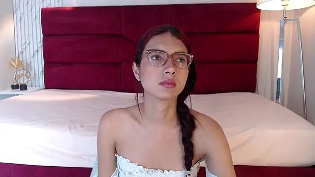 sara saenz99 online show from 02/21/25, 07:32