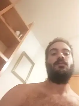 Snapshot of skrigul12 chatting on 11/01/25, 03:41 skrigul12 online show from 11/01/25, 03:41