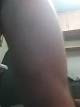 Snapshot of skrigul12 chatting on 11/25/25, 06:41 skrigul12 online show from 11/25/25, 06:41