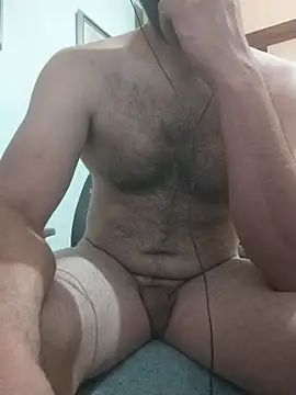 skrigul12 online show from 04/21/26, 01:42