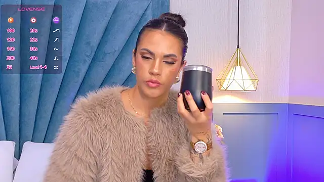 Camille Torres online show from 02/26/25, 04:03