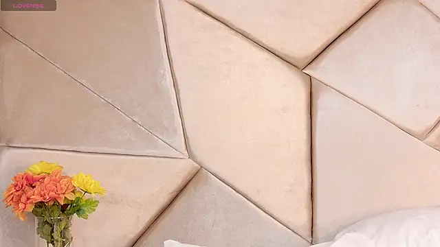 Camille Torres online show from 10/03/25, 02:14