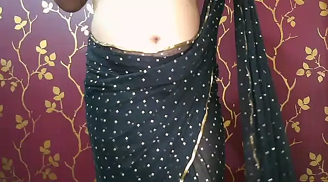 Snapshot of VR_here_4U chatting on 02/08/25, 05:08 VR here 4U online show from 02/08/25, 05:08